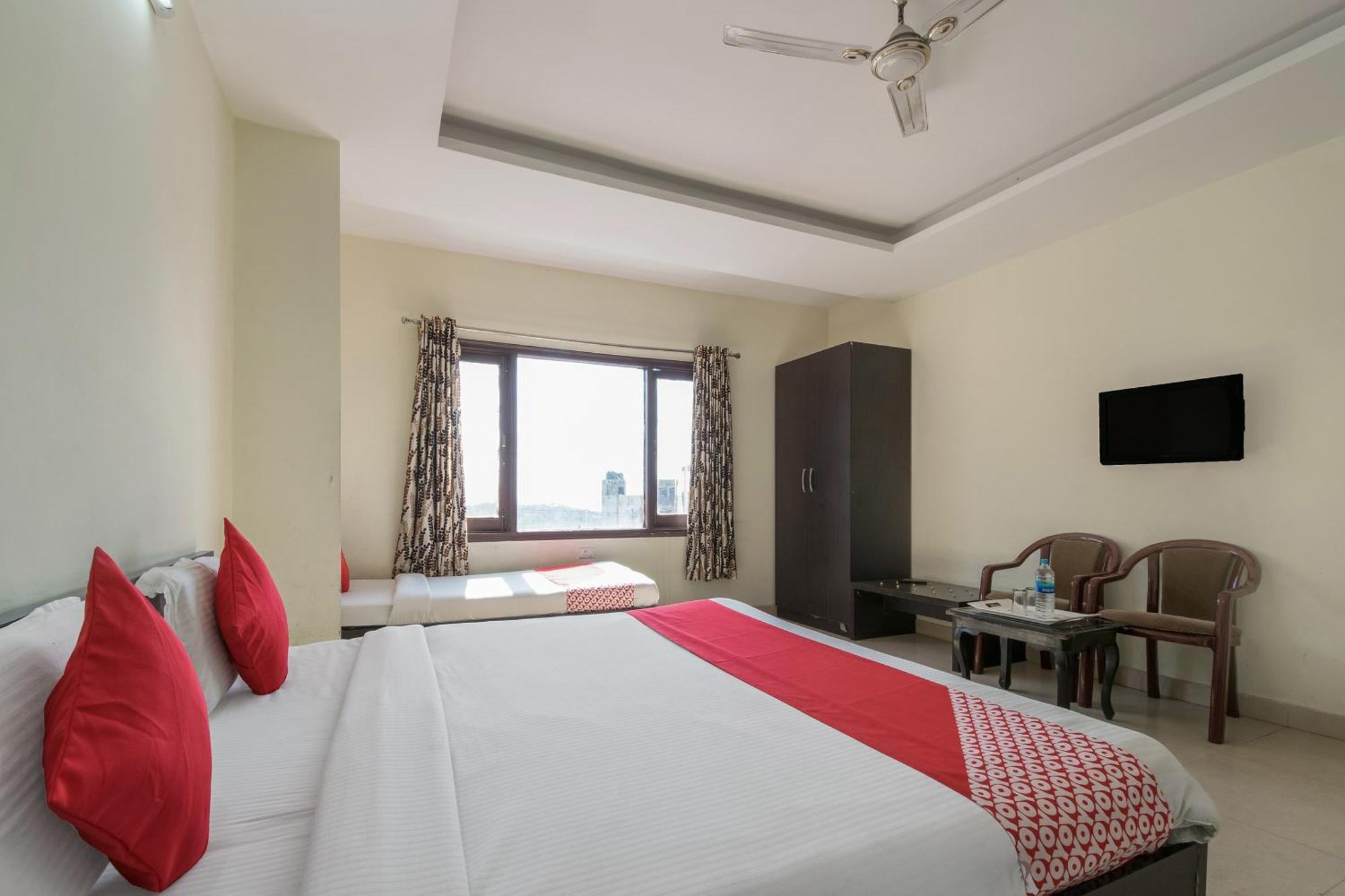 Oyo Hotel Triund Regency Katra  Extérieur photo