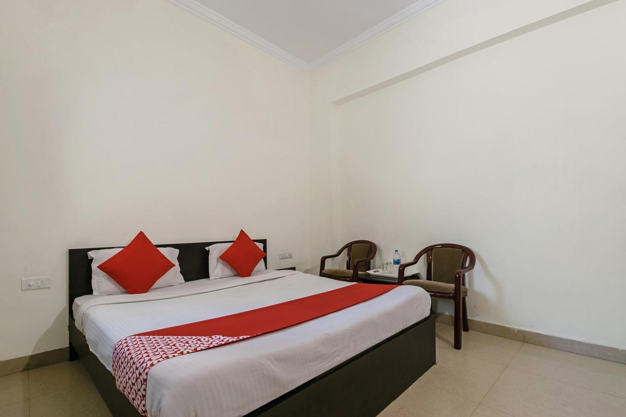 Oyo Hotel Triund Regency Katra  Extérieur photo