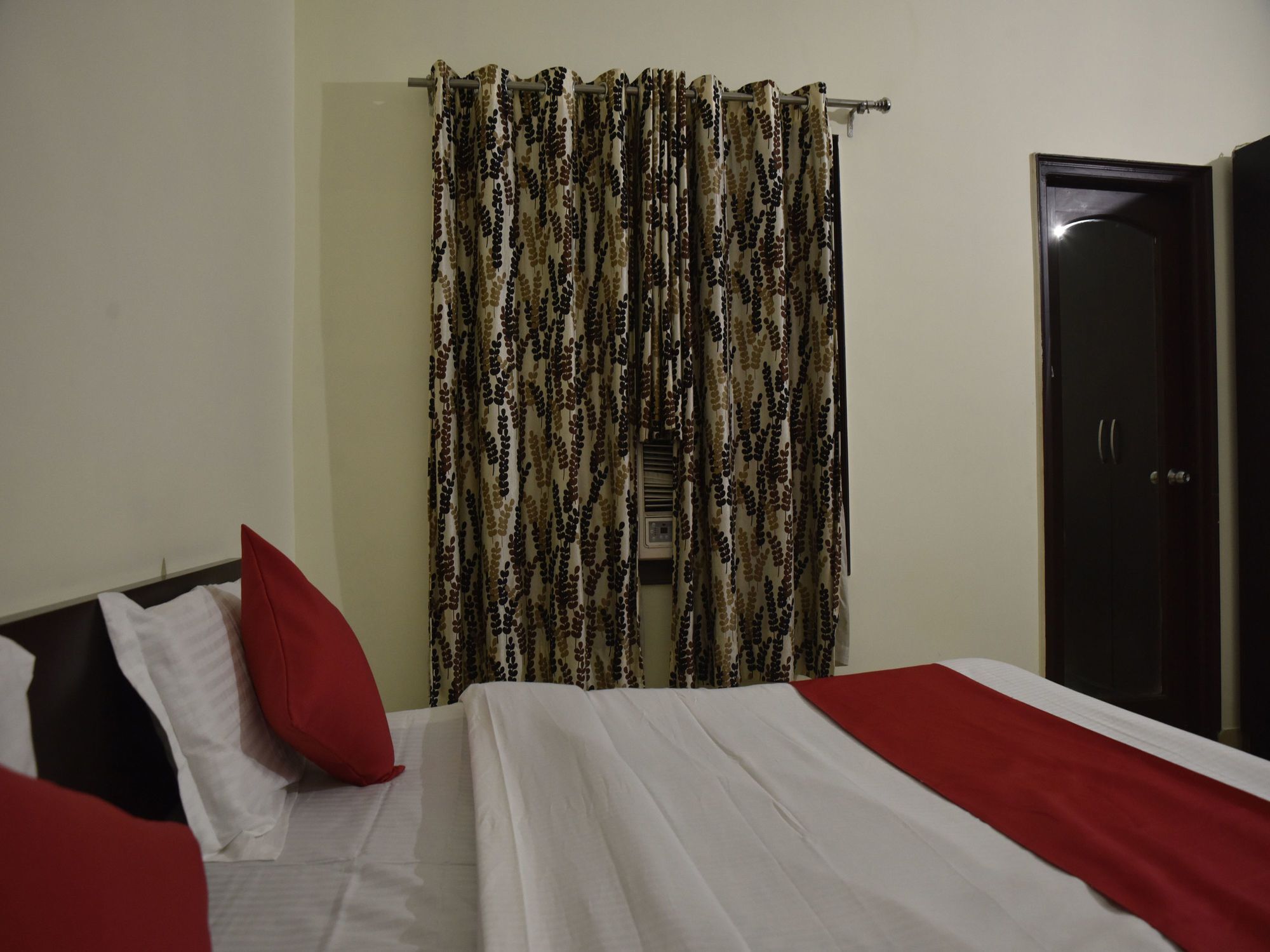 Oyo Hotel Triund Regency Katra  Extérieur photo